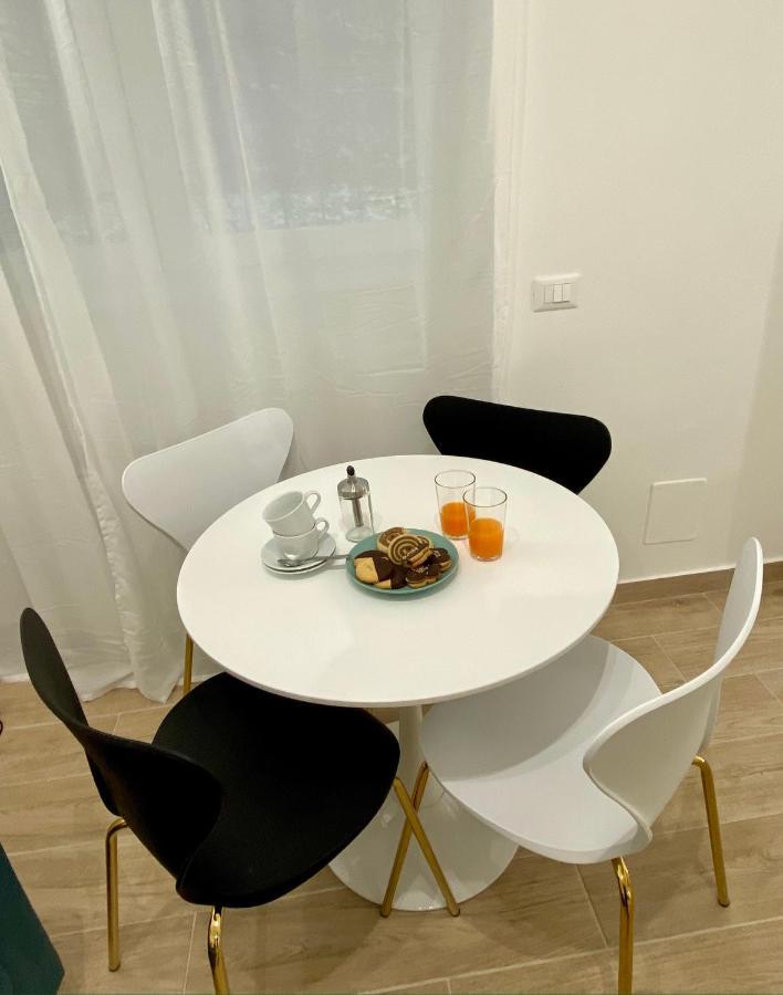 Suite Stresa Milano Centrale 3Pax Wifi Exterior foto
